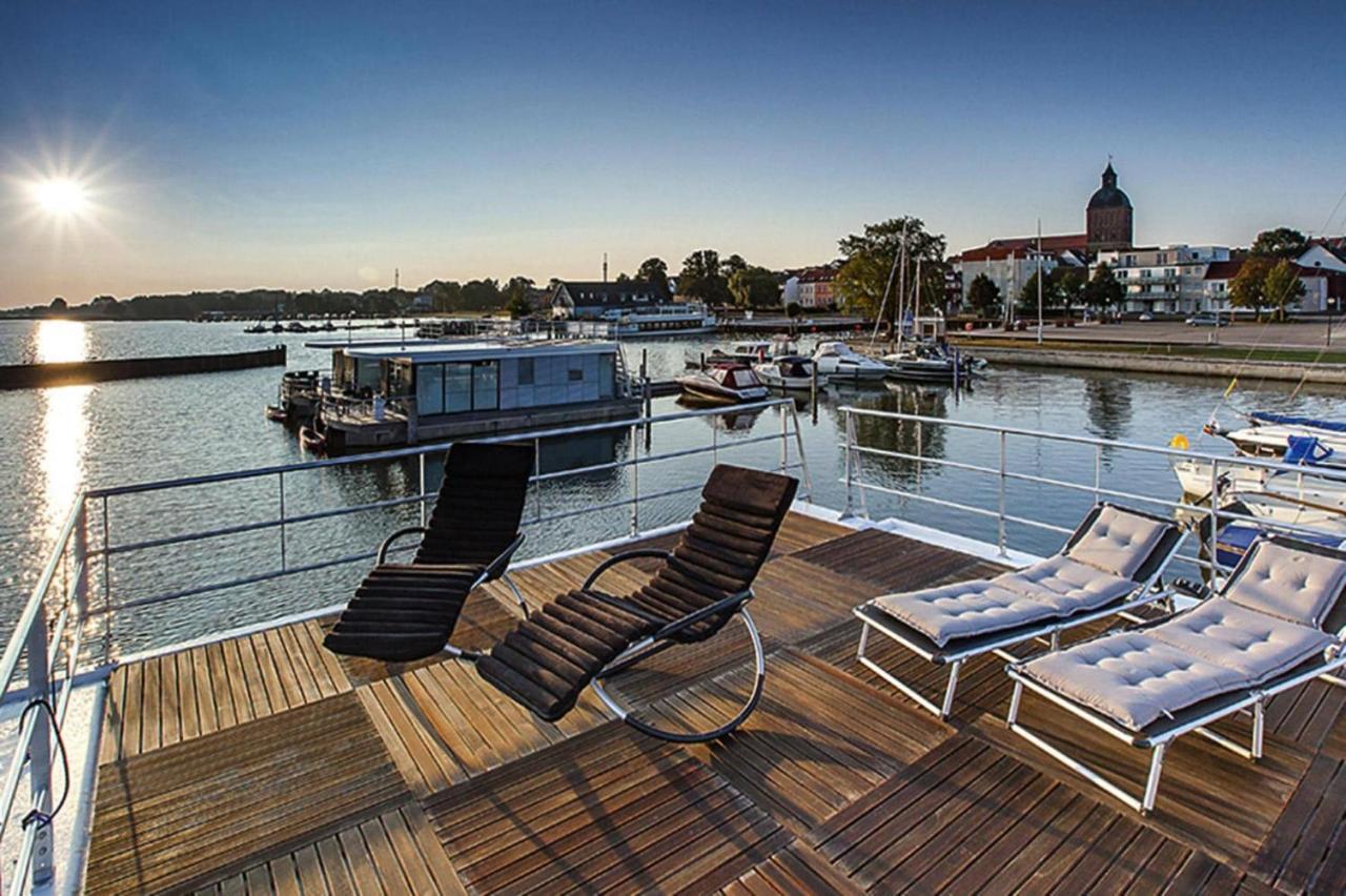Hausboot Floating Houses Blue Active In Ribnitz-Damgarten Exteriér fotografie